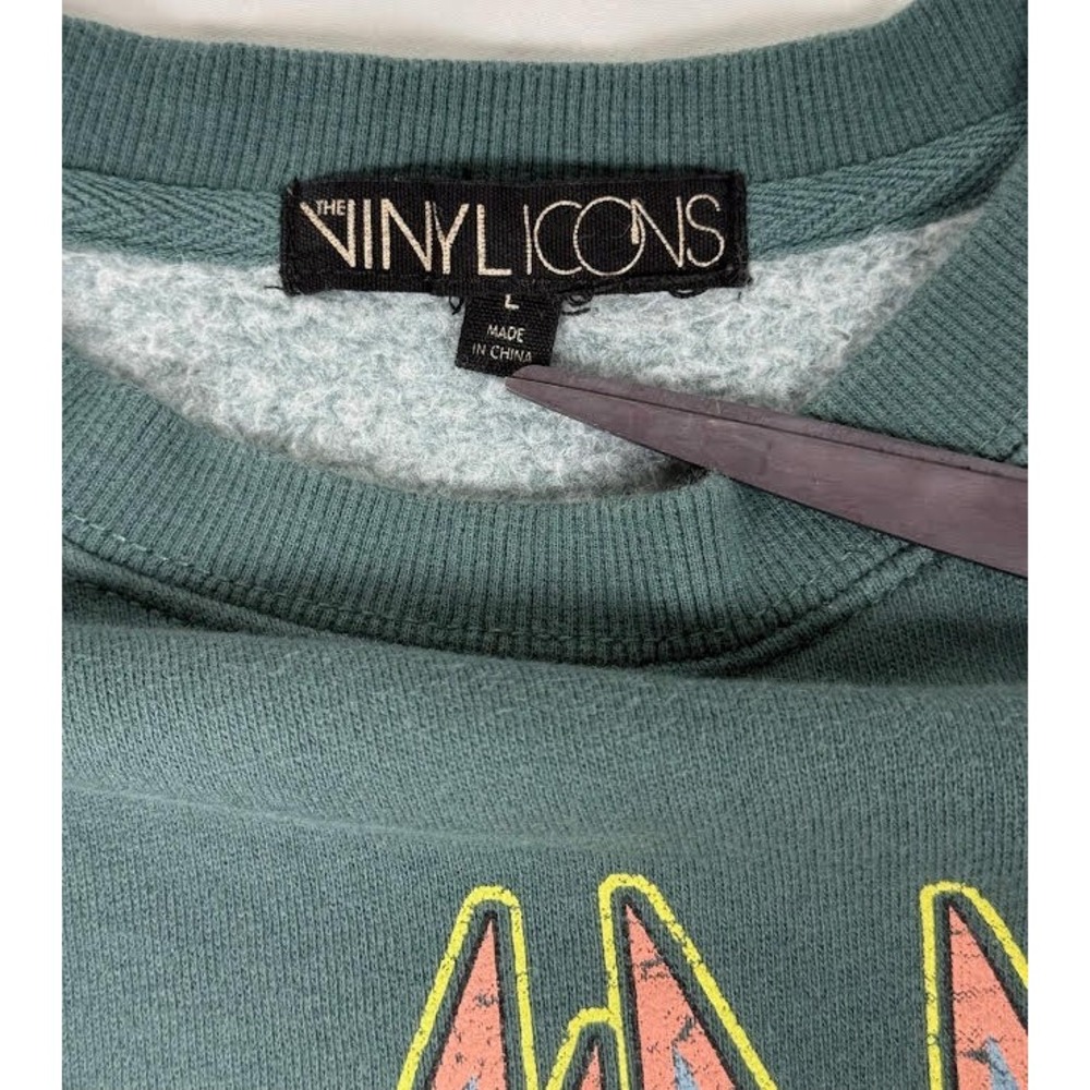 The Vinyl Icons Women's Green Def Leopard Crew Neck Sweatshirt Size Large - Picture 3 of 6